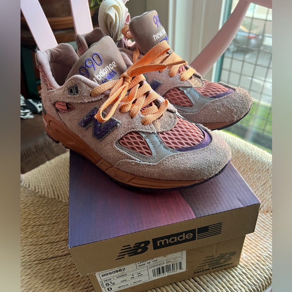 Salehe Bembury x New Balance Sand Be The Time MADE in USA 990v2 × 1